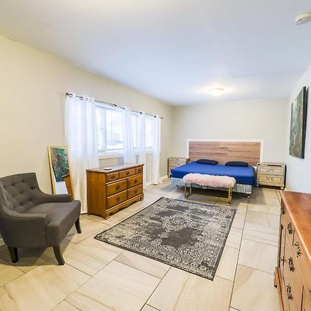 Large 6Br, 6 Bath In The City Of Καταρράκτες του Νιαγάρα Εξωτερικό φωτογραφία