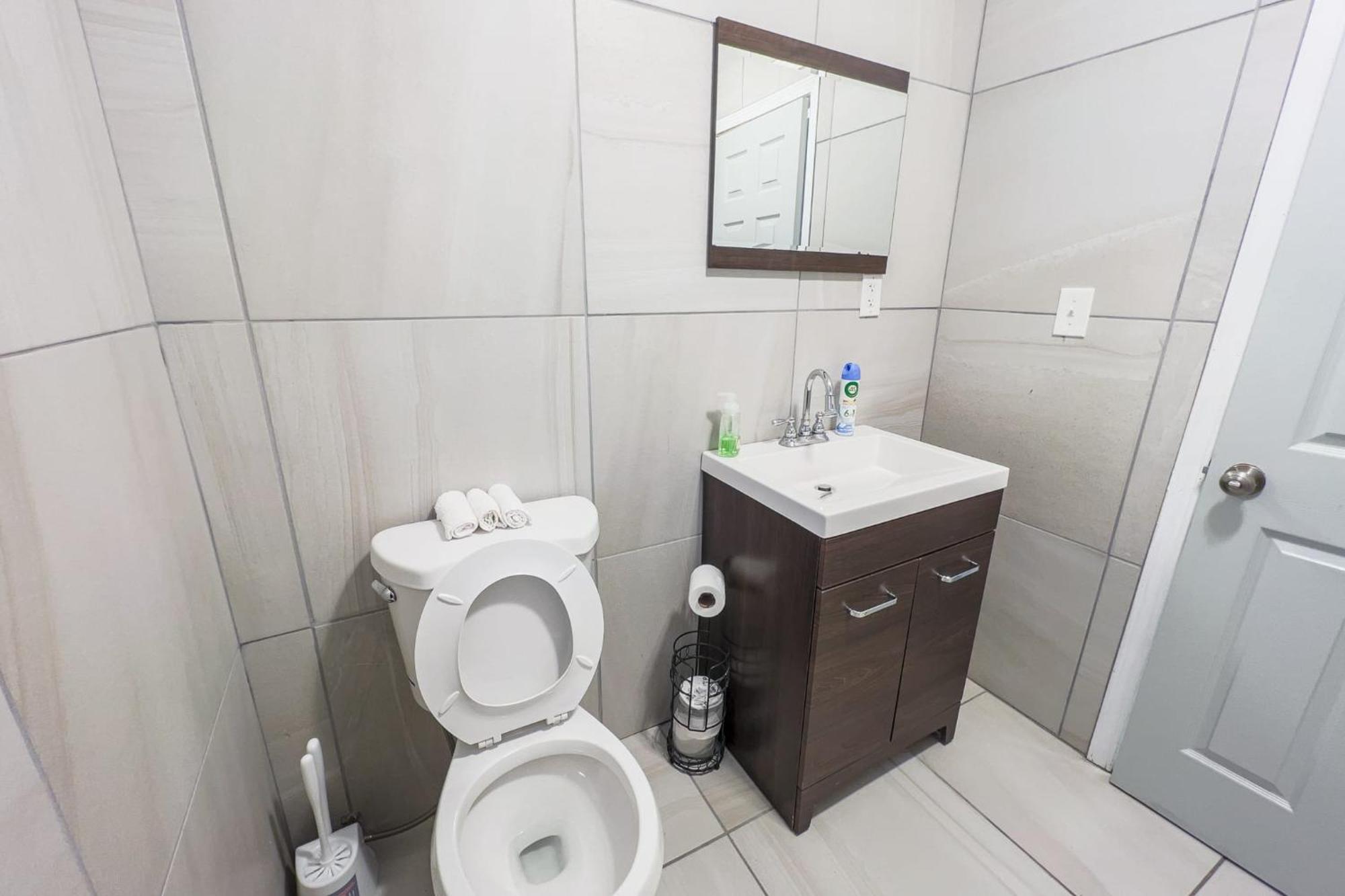 Large 6Br, 6 Bath In The City Of Καταρράκτες του Νιαγάρα Εξωτερικό φωτογραφία